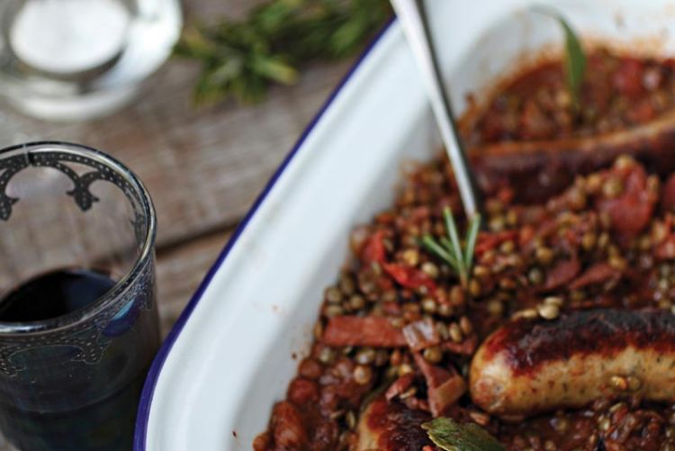 Winter Warmers: Sausages & Lentils with Baby Leaf Salad & Honey Mustard Dressing