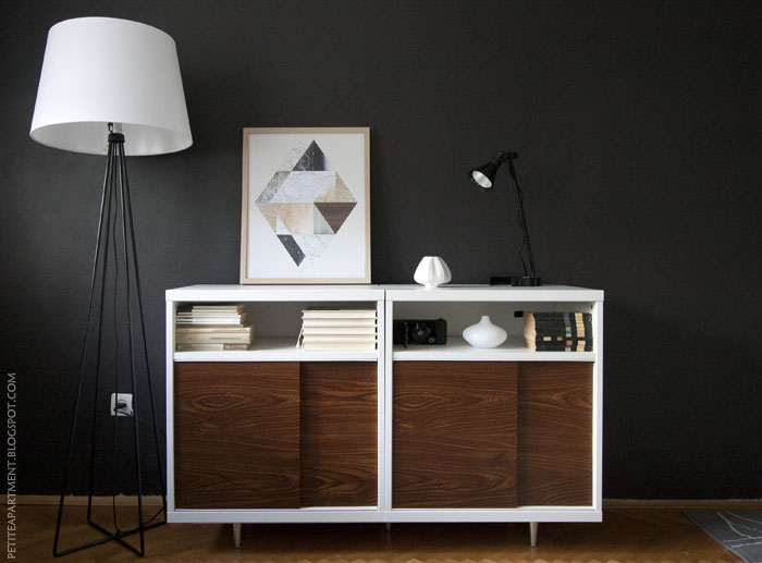 besta-ikea-shelf-unit-cabinet-mid-century-modern-hack-diy-living-room-with-grey-black-wall