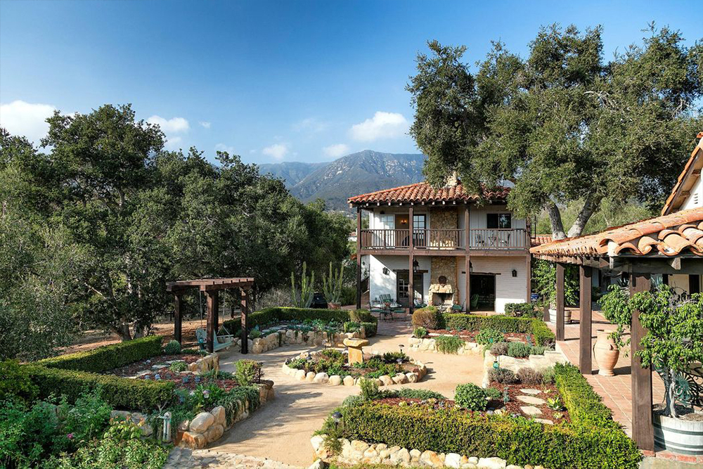 Look Inside Ellen Degeneres 11 Million Montecito Estate Houseandhomeie 5092