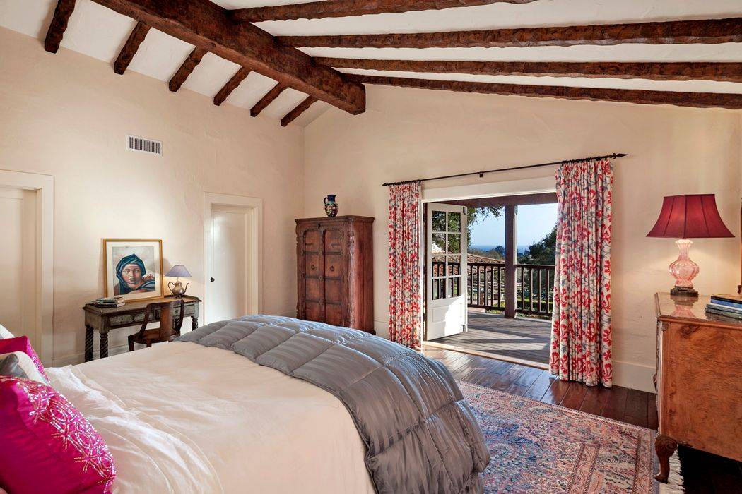 Look Inside Ellen Degeneres 11 Million Montecito Estate Houseandhomeie 1118