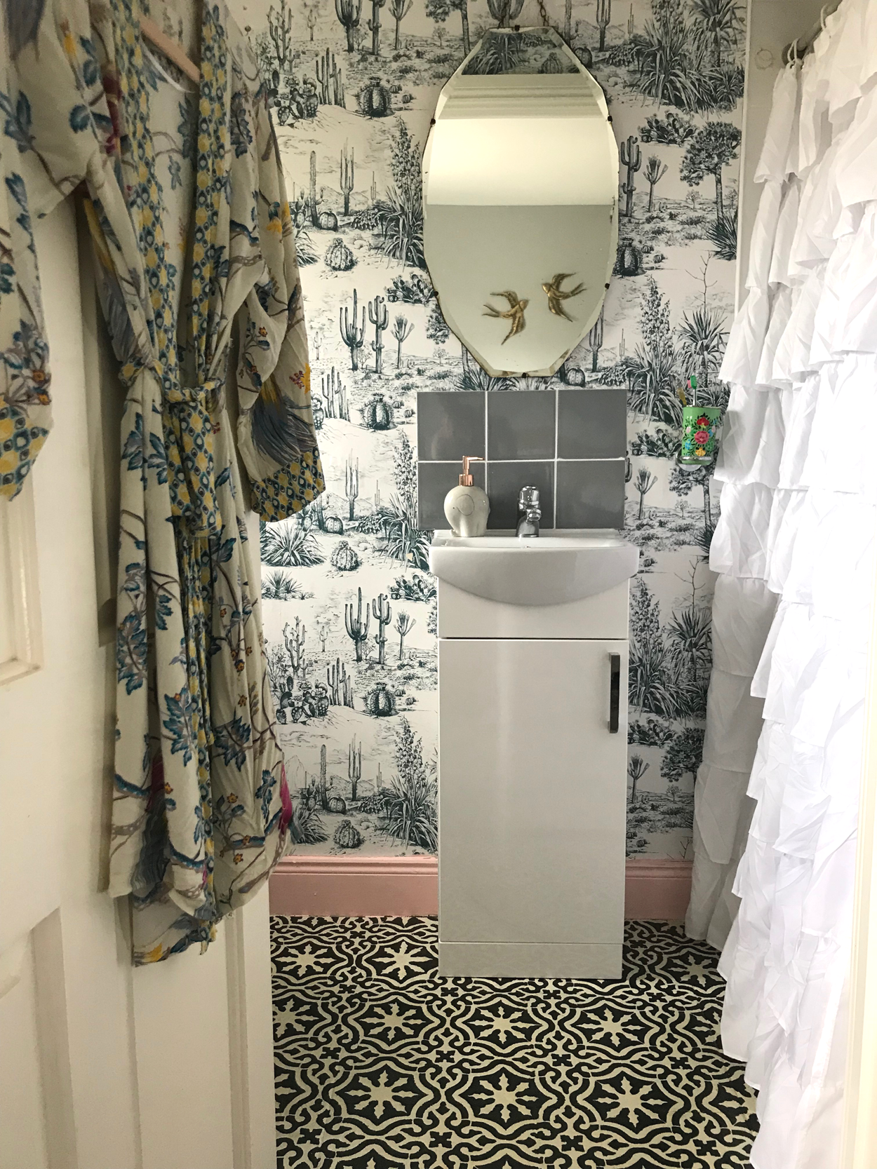 Budget breakdown Here's how much Joanne's ensuite renovation cost