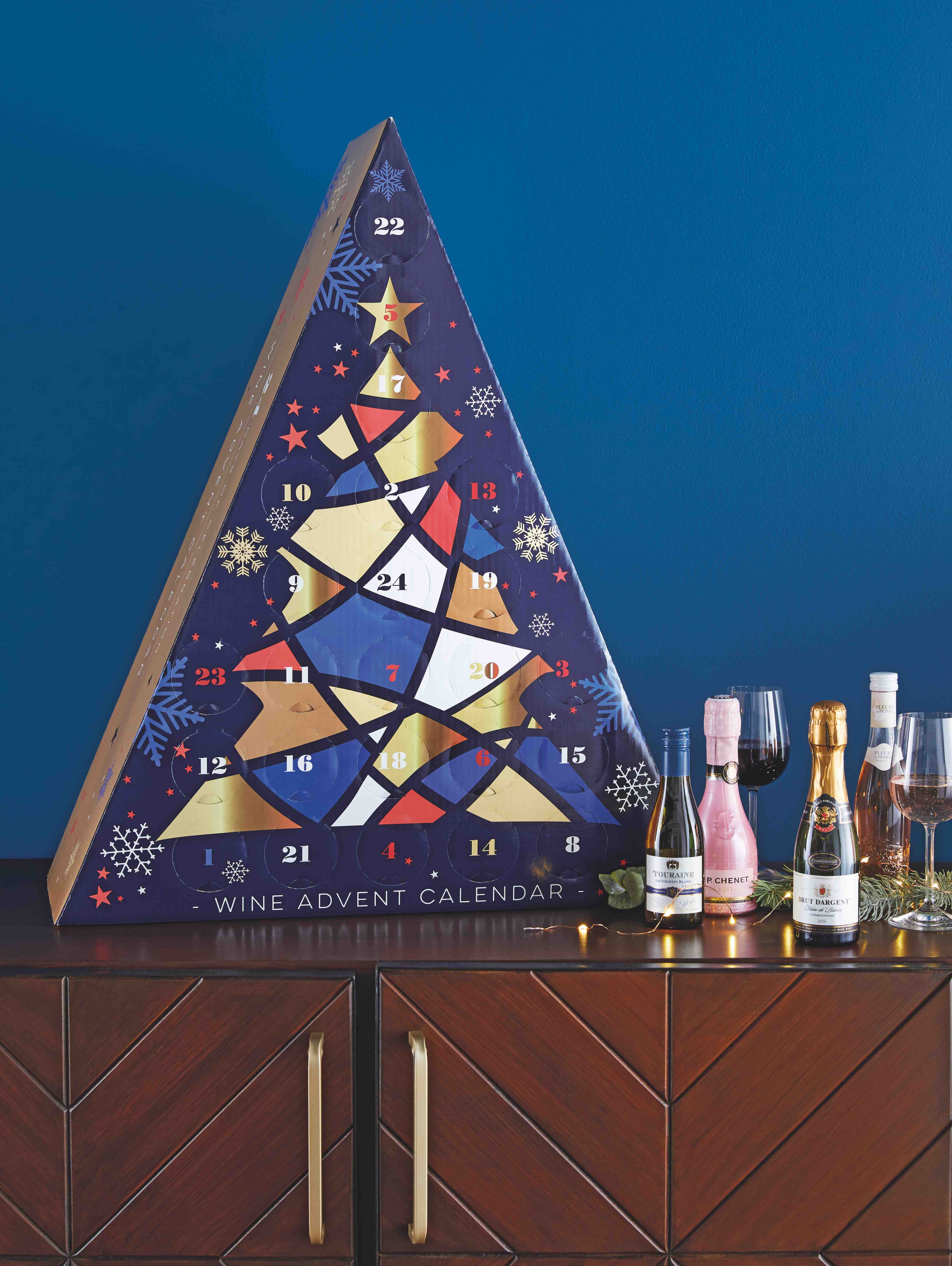 Aldi are bringing back their wine advent calendar next week