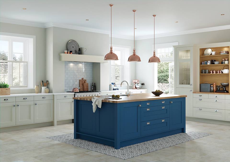 https://media.houseandhome.ie/uploads/2019/04/29130055/Cuddy-Kitchens-2.jpg