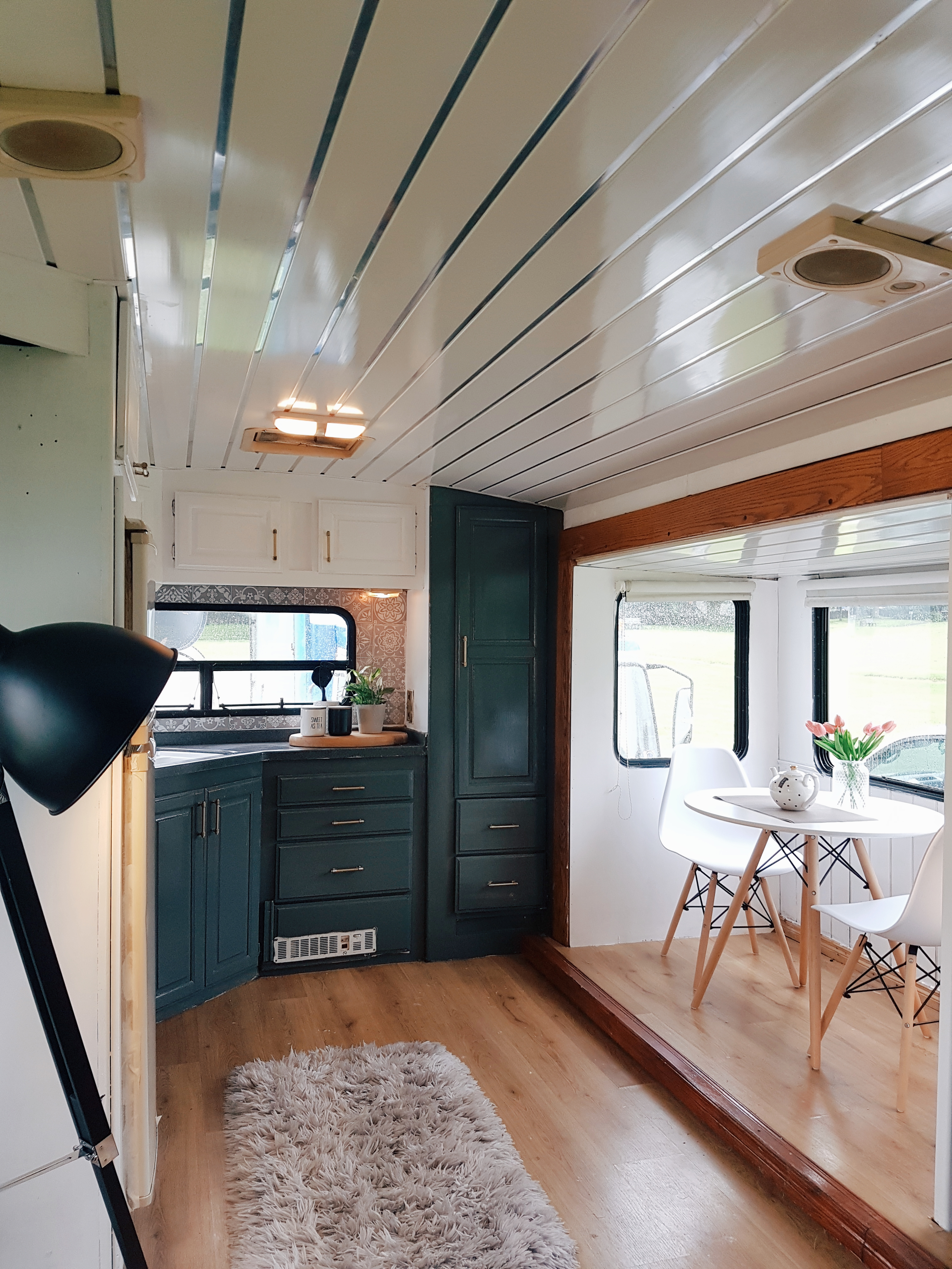 Budget breakdown: Seana's impressive and stylish €550 caravan revamp ...