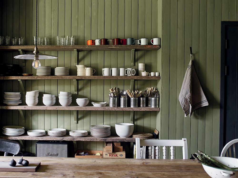 Image of a kitchen in the book Calm by Sally Denning, H&H Mar-Apr22