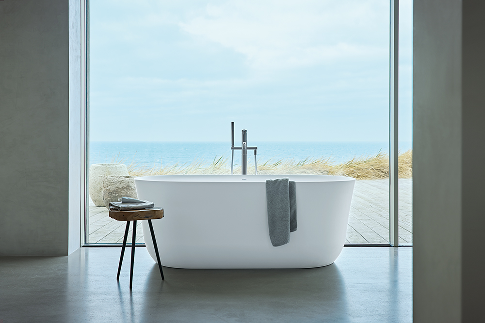 Image of a bath from Duravit's Soleil by Starck range