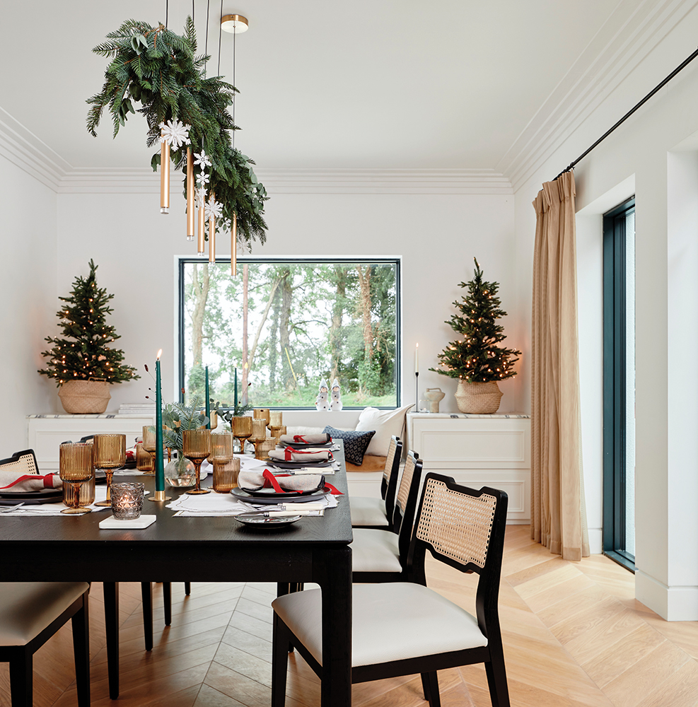 Image of Susan McGowan's dining room, House and Home Nov-Dec21