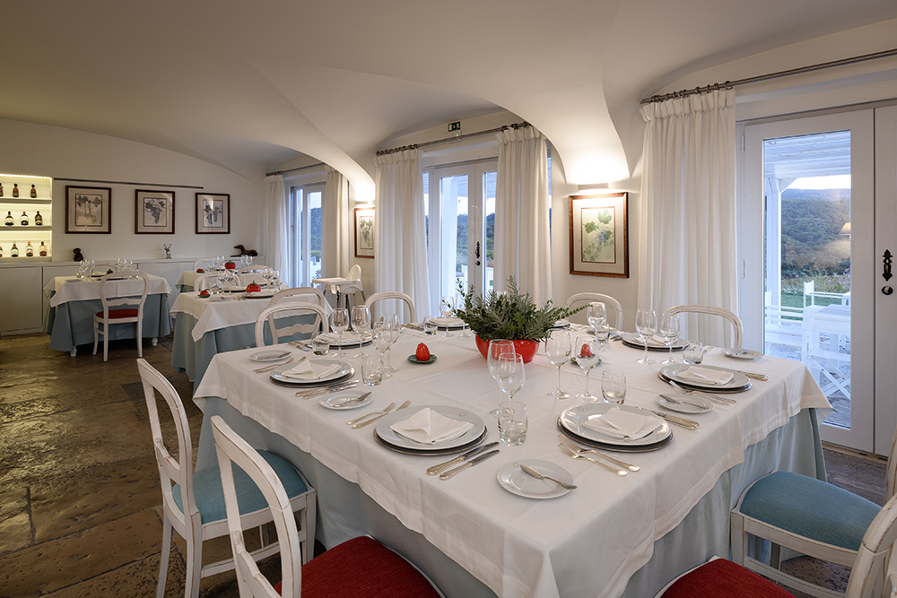 Image of the dining room at the Hotel Casa Palmela