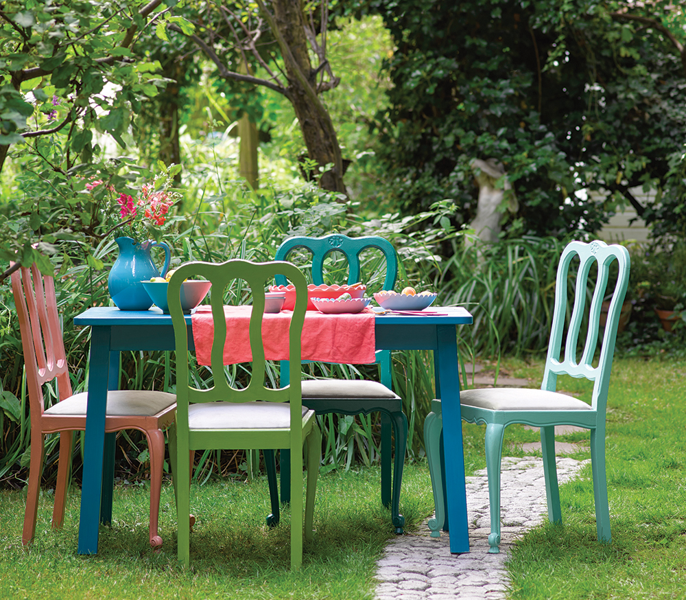 Image of Sadolin Superdec Satin paint used on garden furniture