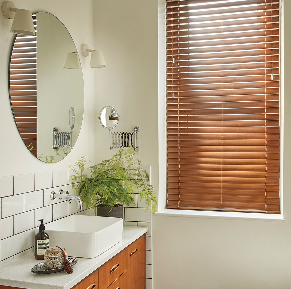 Image of wooden Venetian blinds from Hillarys