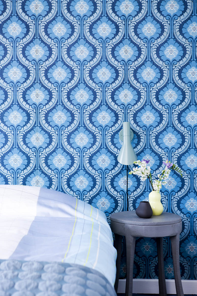 blue patterned wallpaper