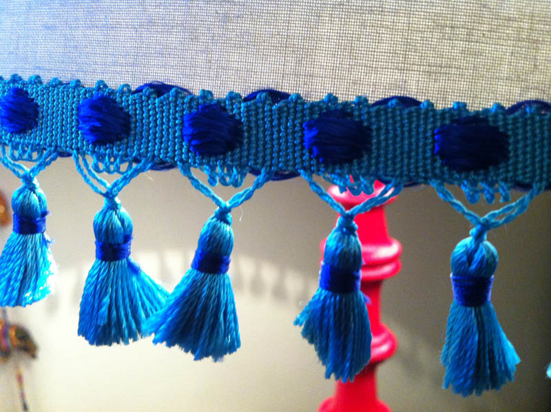 closeup of the VV Rouleaux Tassle Trim